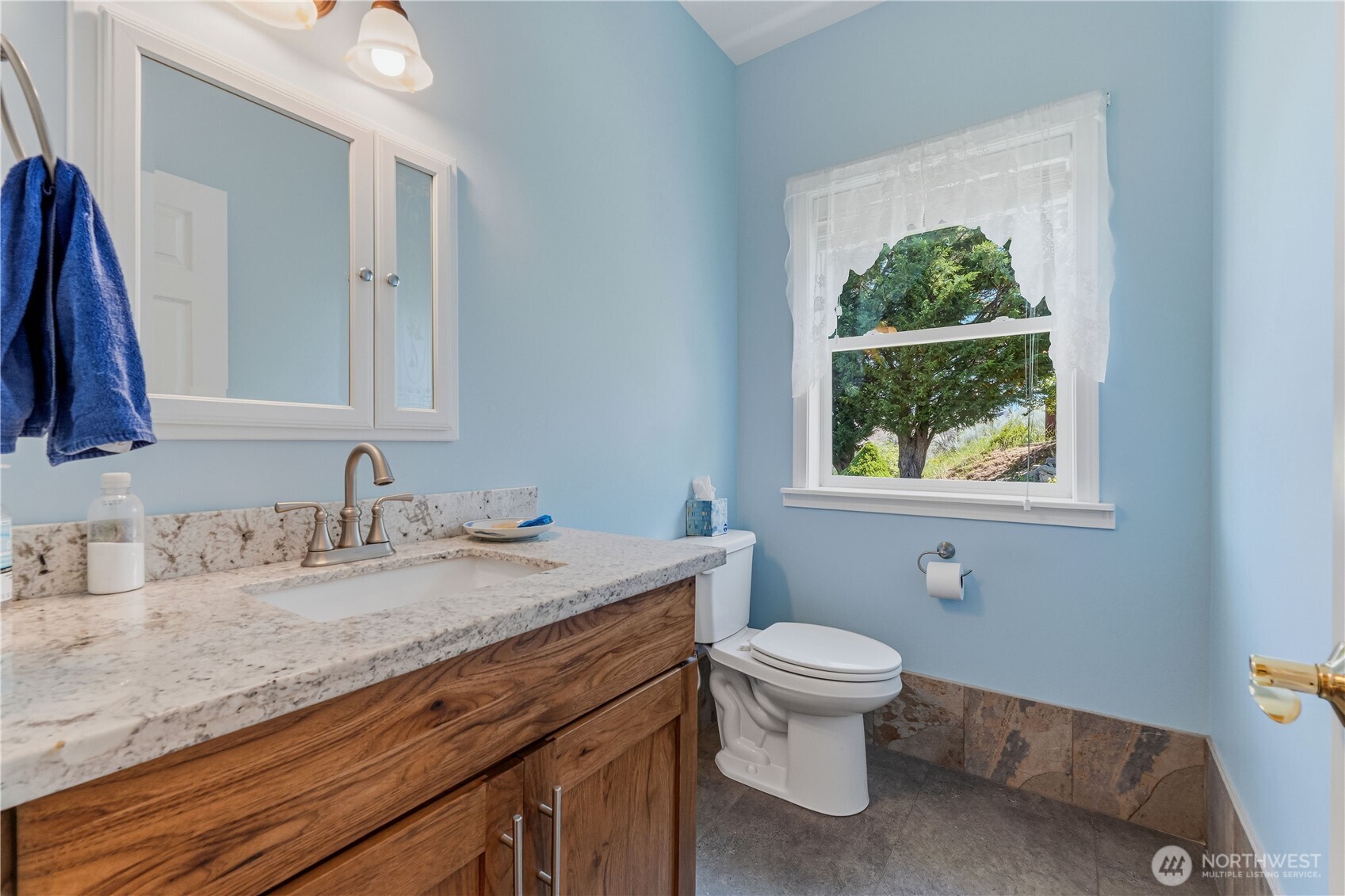 2777 Number 1 Canyon Road Wenatchee, WA 98801 - Photo 15 of 40
