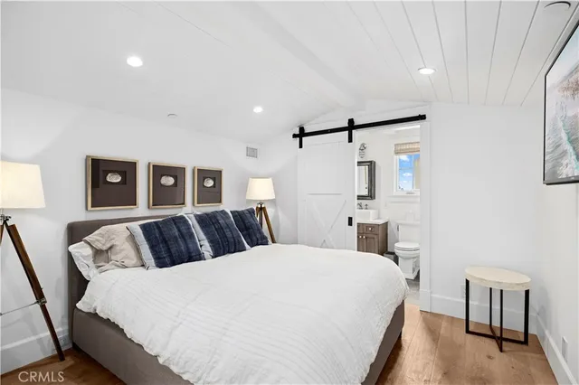 $3,295,000 | 718 1/2 Poinsettia Avenue, Corona del Mar, CA 92625