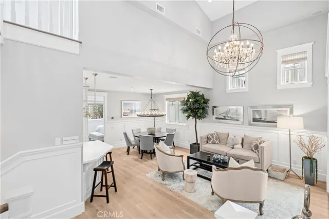 $3,295,000 | 718 1/2 Poinsettia Avenue, Corona del Mar, CA 92625