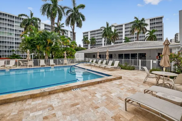 $6,250 | 3212 South Ocean Boulevard, Unit 606A, Highland Beach, FL 33487