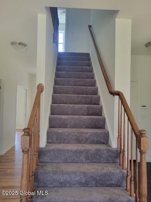 933 Ridgeview Circle Castleton-on-Hudson, NY 12033 - Photo 14 of 33 20220428_125433
