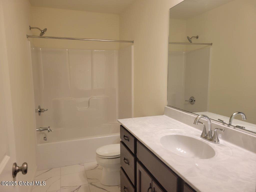 933 Ridgeview Circle Castleton-on-Hudson, NY 12033 - Photo 23 of 33 20220428_125630