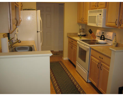 10 A Beal's Cove Road, Unit A Hingham, MA 02043 - Photo 1 of 7 Gallery Image 1