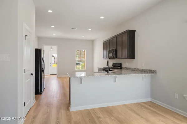 $1,950 | 225 Wakely Court, Lafayette, LA 70506