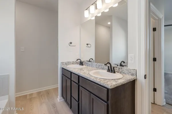 $1,950 | 225 Wakely Court, Lafayette, LA 70506