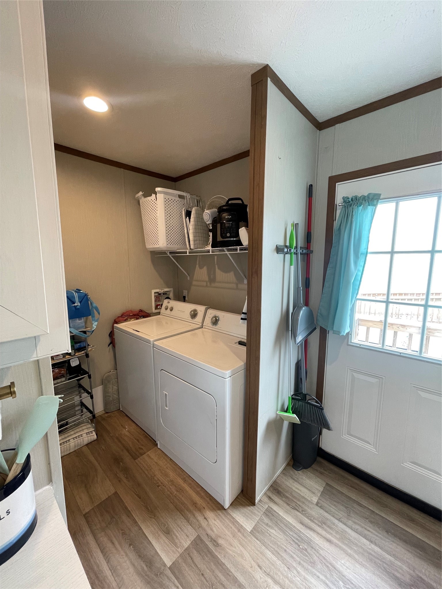 20410 Telge Road, Unit 144 Tomball, TX 77377 - Photo 15 of 20 a view of bathroom with bathtub and window