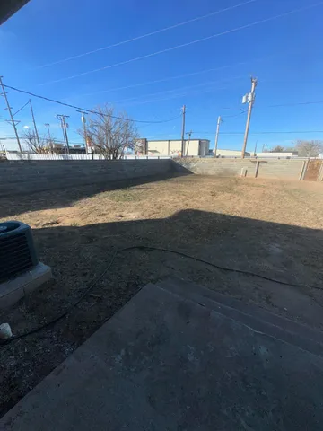 $82,000 | 107 Cypress Street, Levelland, TX 79336