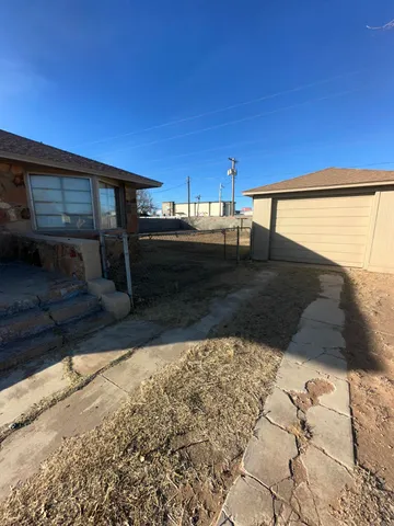 $82,000 | 107 Cypress Street, Levelland, TX 79336