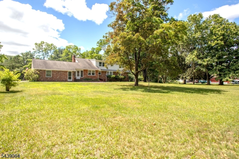 70 River Road Montague, NJ 07827 - Photo 12 of 40