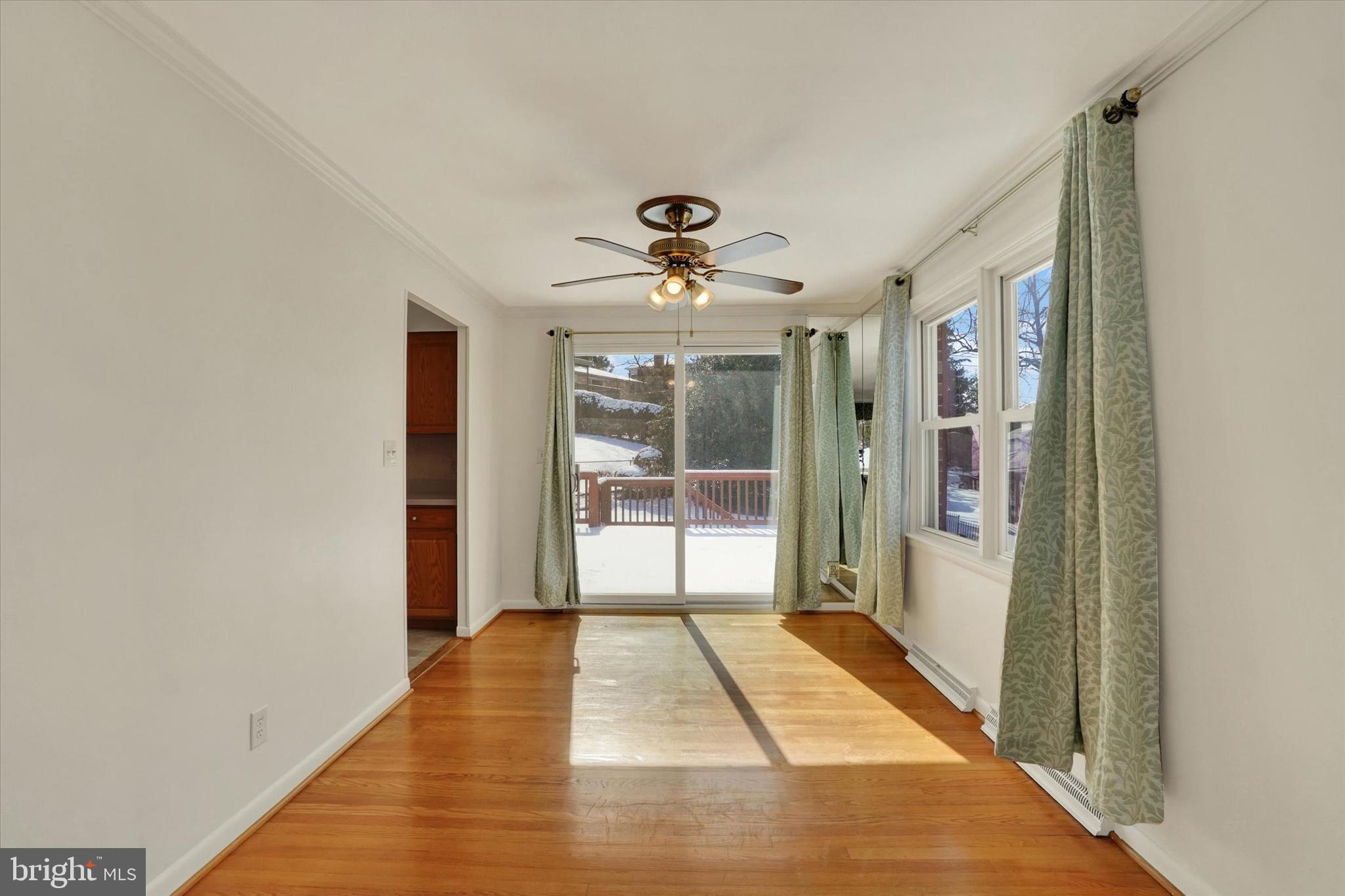 2670 Raleigh Drive York, PA 17402 - Photo 13 of 33 a view of an entryway