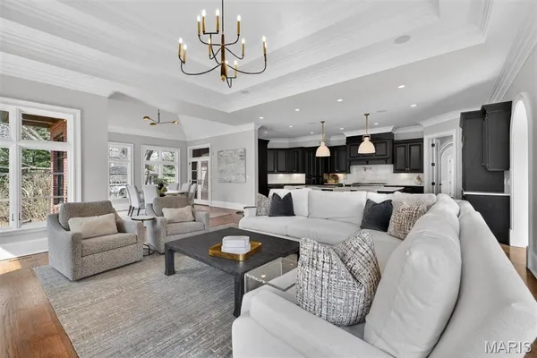 $3,299,000 | 40 Lynnbrook Road, Frontenac, MO 63131