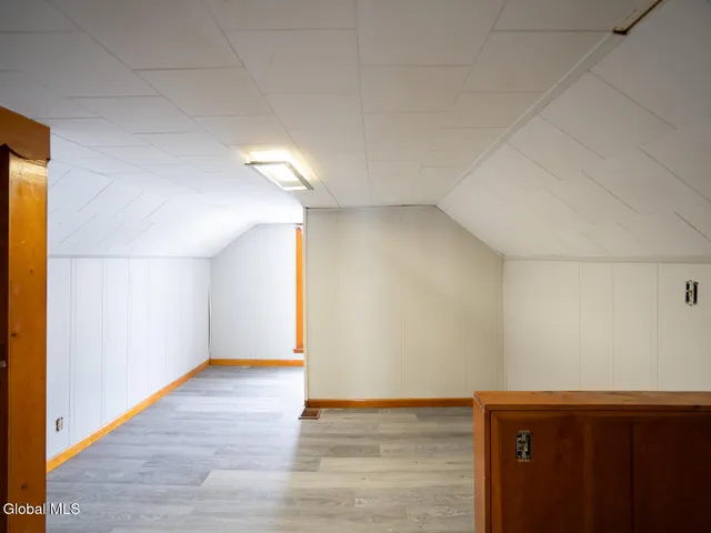 $385,000 | 21 Bruen Court, East Greenbush, NY 12144