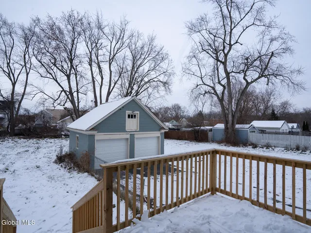 $385,000 | 21 Bruen Court, East Greenbush, NY 12144