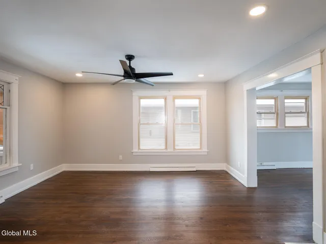 $385,000 | 21 Bruen Court, East Greenbush, NY 12144