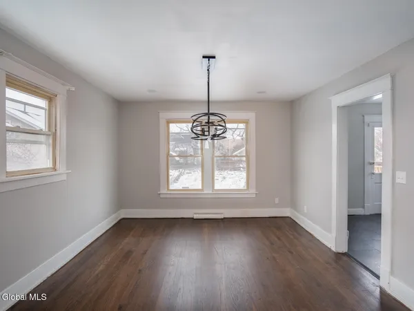 $385,000 | 21 Bruen Court, East Greenbush, NY 12144