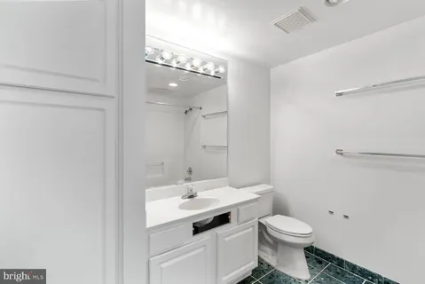 $525,000 | 901 North Monroe Street, Unit 1414, Arlington, VA 22201