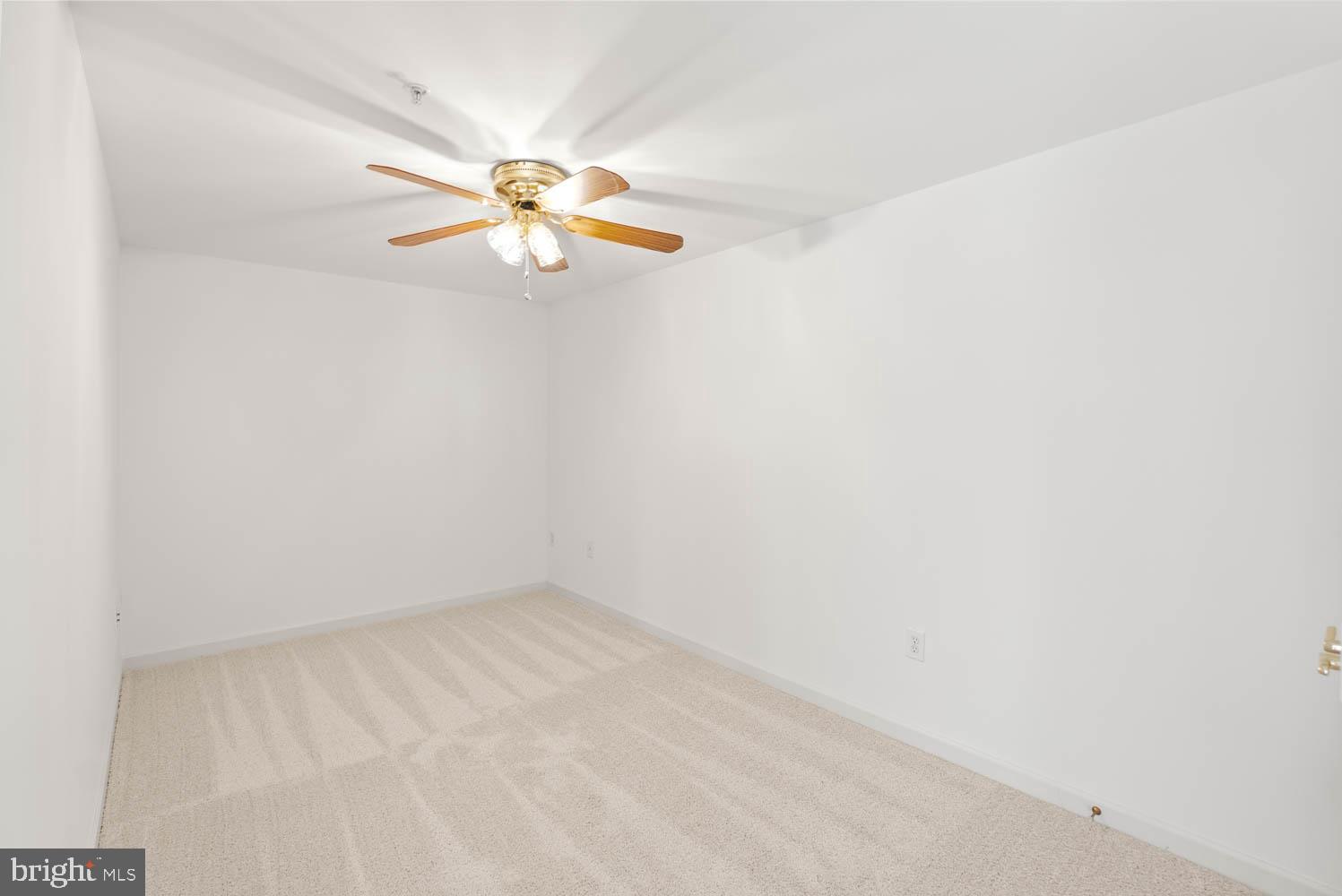 901 North Monroe Street, Unit 1414 Arlington, VA 22201 - Photo 10 of 23 Den/Second Bedroom