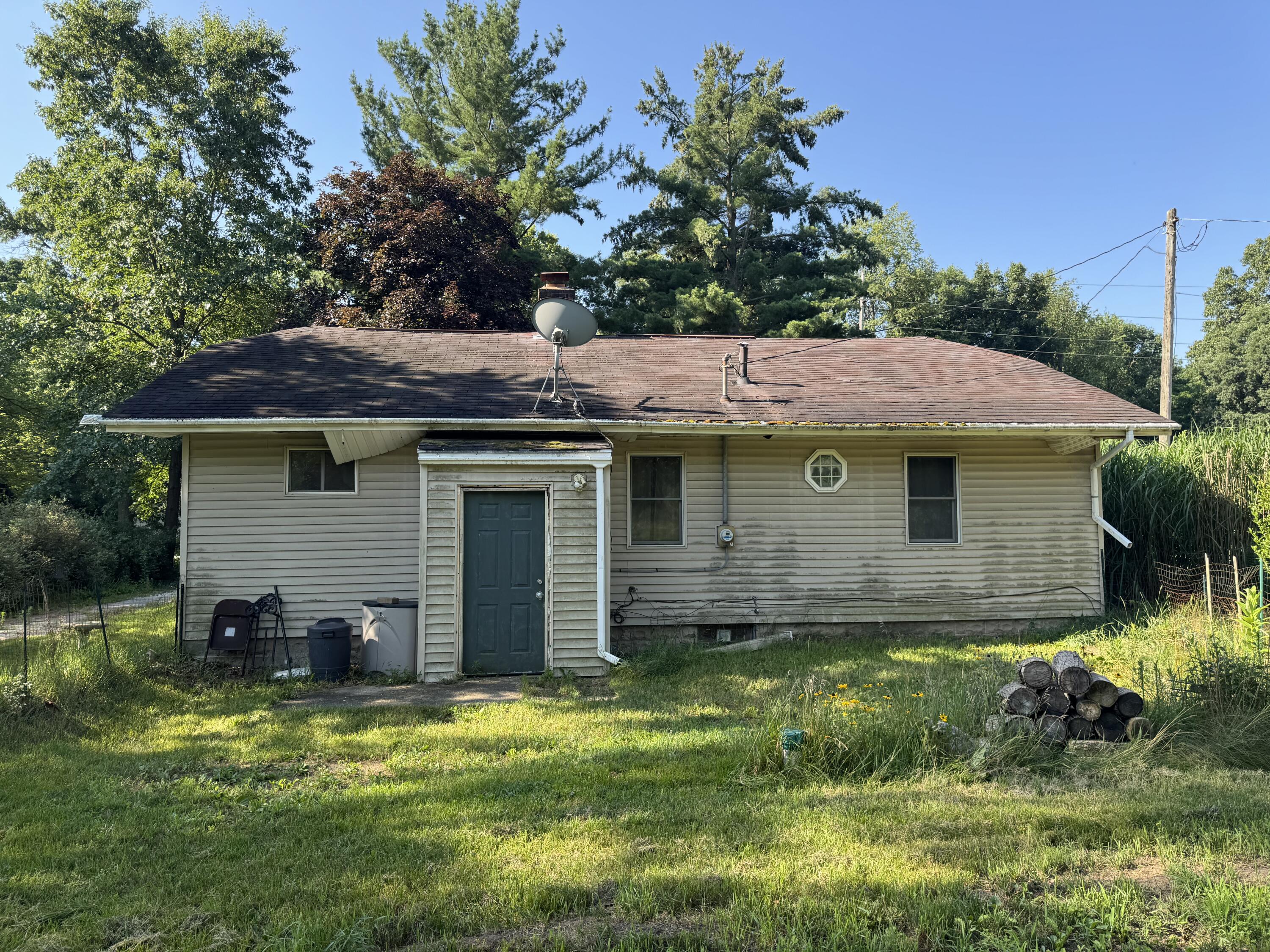 1403 Stateline Road Niles, MI 49120 - Photo 3 of 17 IMG_8481