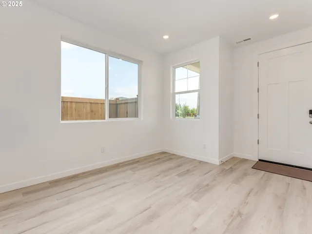 $457,990 | 8415 Southeast Blanton Street, Hillsboro, OR 97123