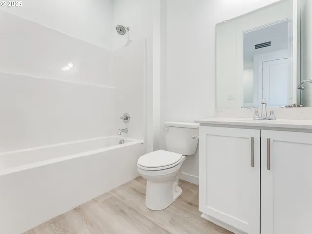 $457,990 | 8415 Southeast Blanton Street, Hillsboro, OR 97123