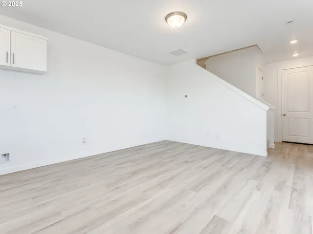 $457,990 | 8415 Southeast Blanton Street, Hillsboro, OR 97123