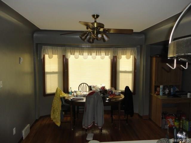 18363 Stephens Road Eastpointe, MI 48021 - Photo 16 of 18 DSC03730.jpg