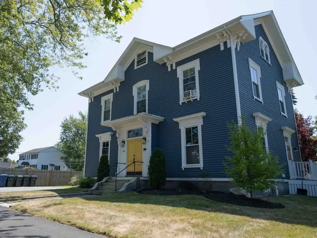 $549,900 | 149 High Street, Unit 3, Danvers, MA 01923