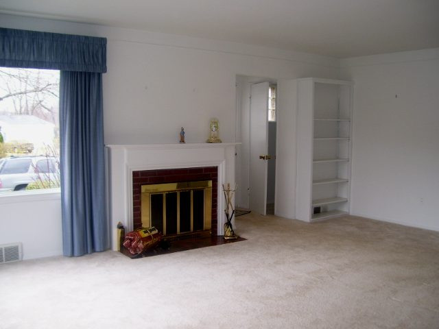 807 Springcrest Boulevard Jackson, MI 49203 - Photo 3 of 11 Photo 3