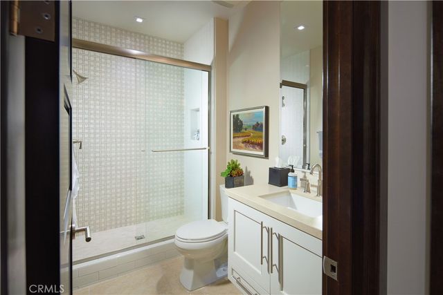 a view of a backyard with plants