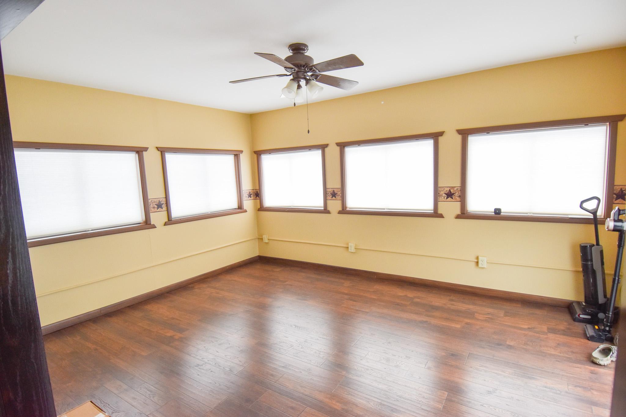 107 Harding Street Karlstad, MN 56732 - Photo 12 of 34