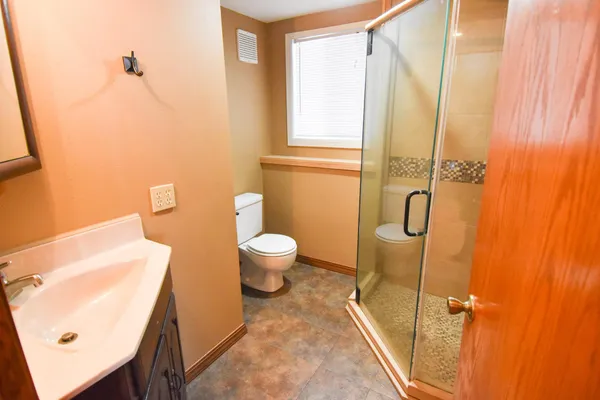 $210,000 | 107 Harding Street, Karlstad, MN 56732