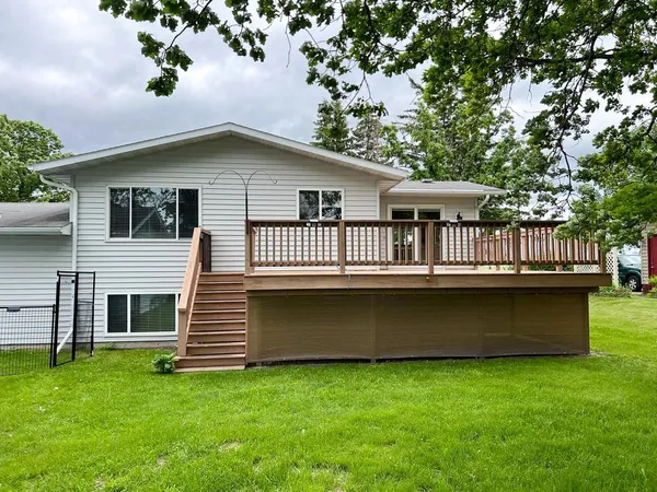$210,000 | 107 Harding Street, Karlstad, MN 56732