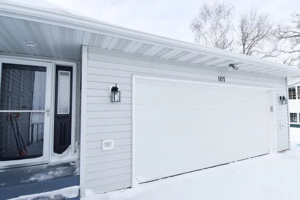 $210,000 | 107 Harding Street, Karlstad, MN 56732