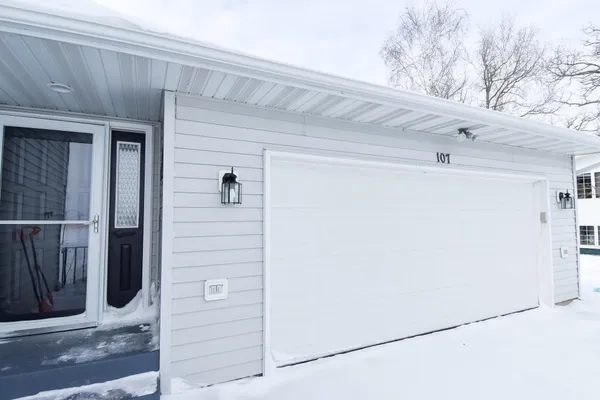 $210,000 | 107 Harding Street, Karlstad, MN 56732