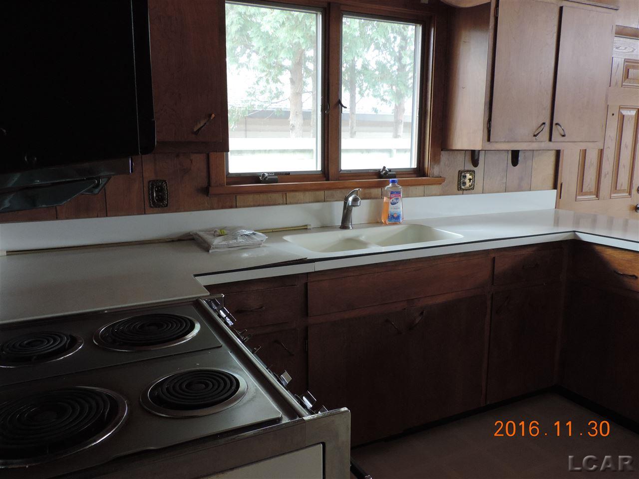 584 Wolff Road Manchester, MI 48158 - Photo 8 of 39 Kitchen