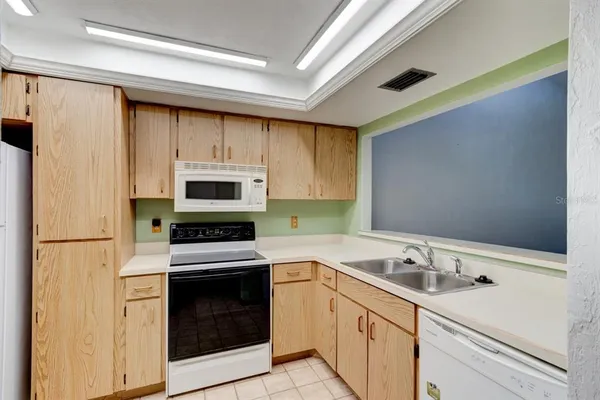 $209,000 | 1262 Charter Oaks Circle, Unit NONE, Daytona Beach, FL 32117