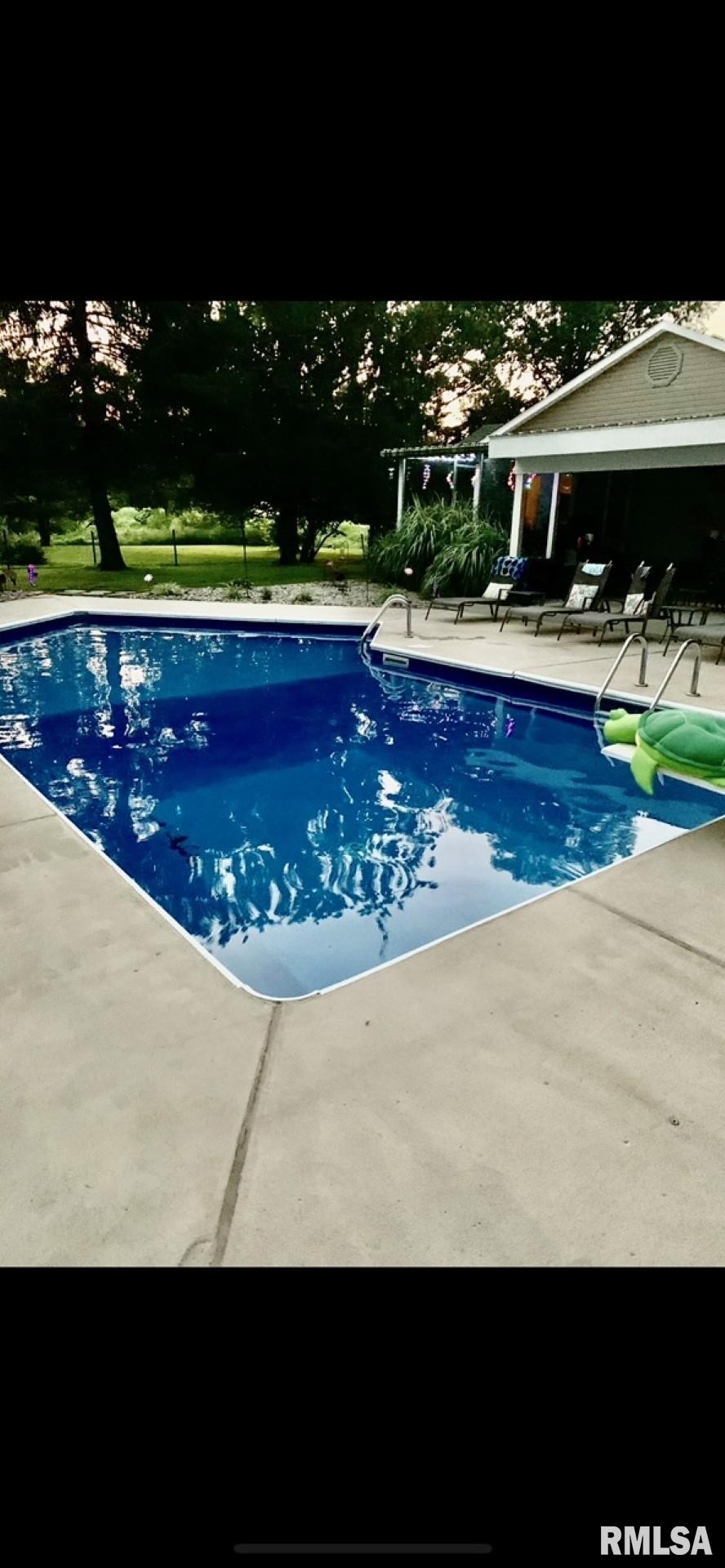 12506 Petroff Road Benton, IL 62812 - Photo 39 of 47 Gallery Image 39