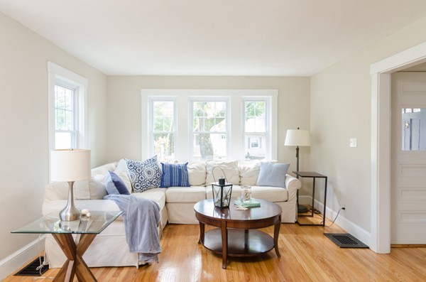 82 Manatee Road Hingham, MA 02043 - Photo 3 of 25