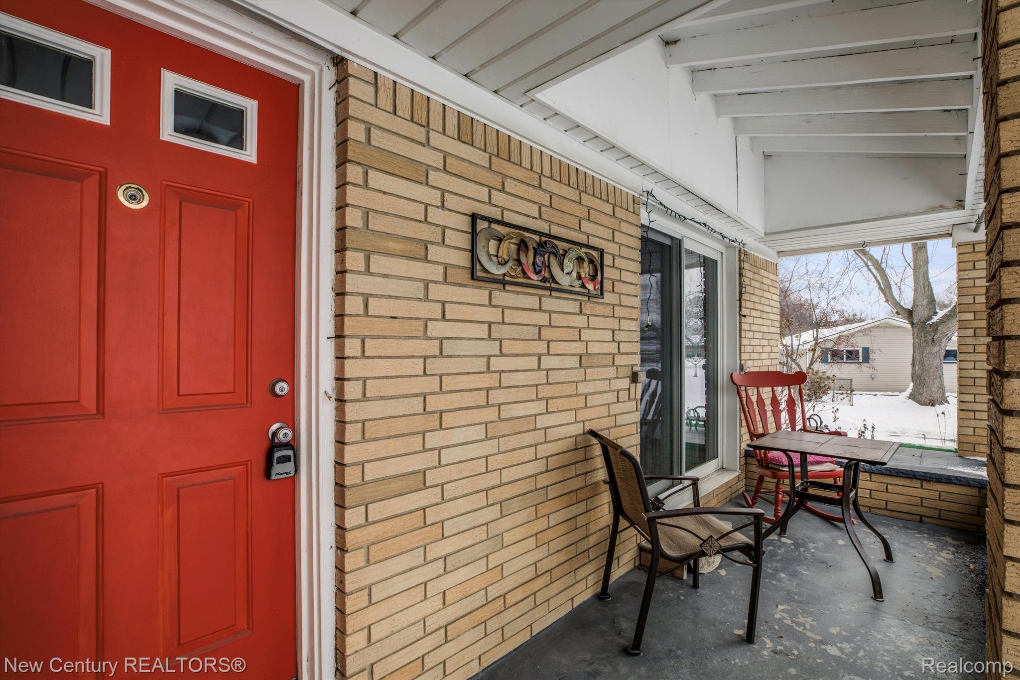 109 Michelson Road Rochester, MI 48307 - Photo 2 of 14 Gallery Image 2