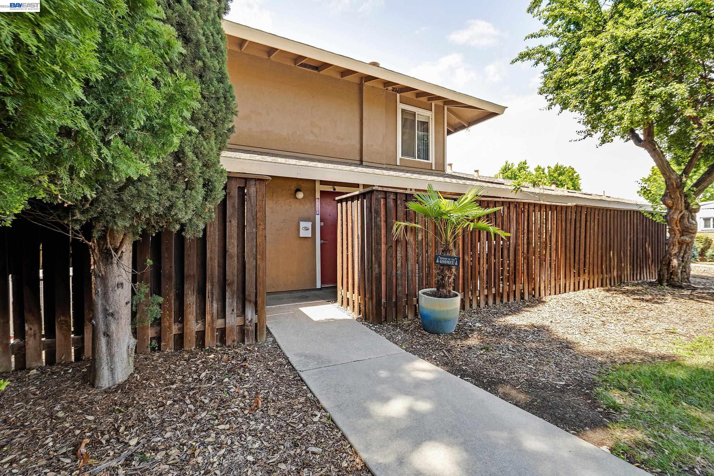 2011 Olivera Road, Unit B Concord, CA 94520 - Photo 12 of 49