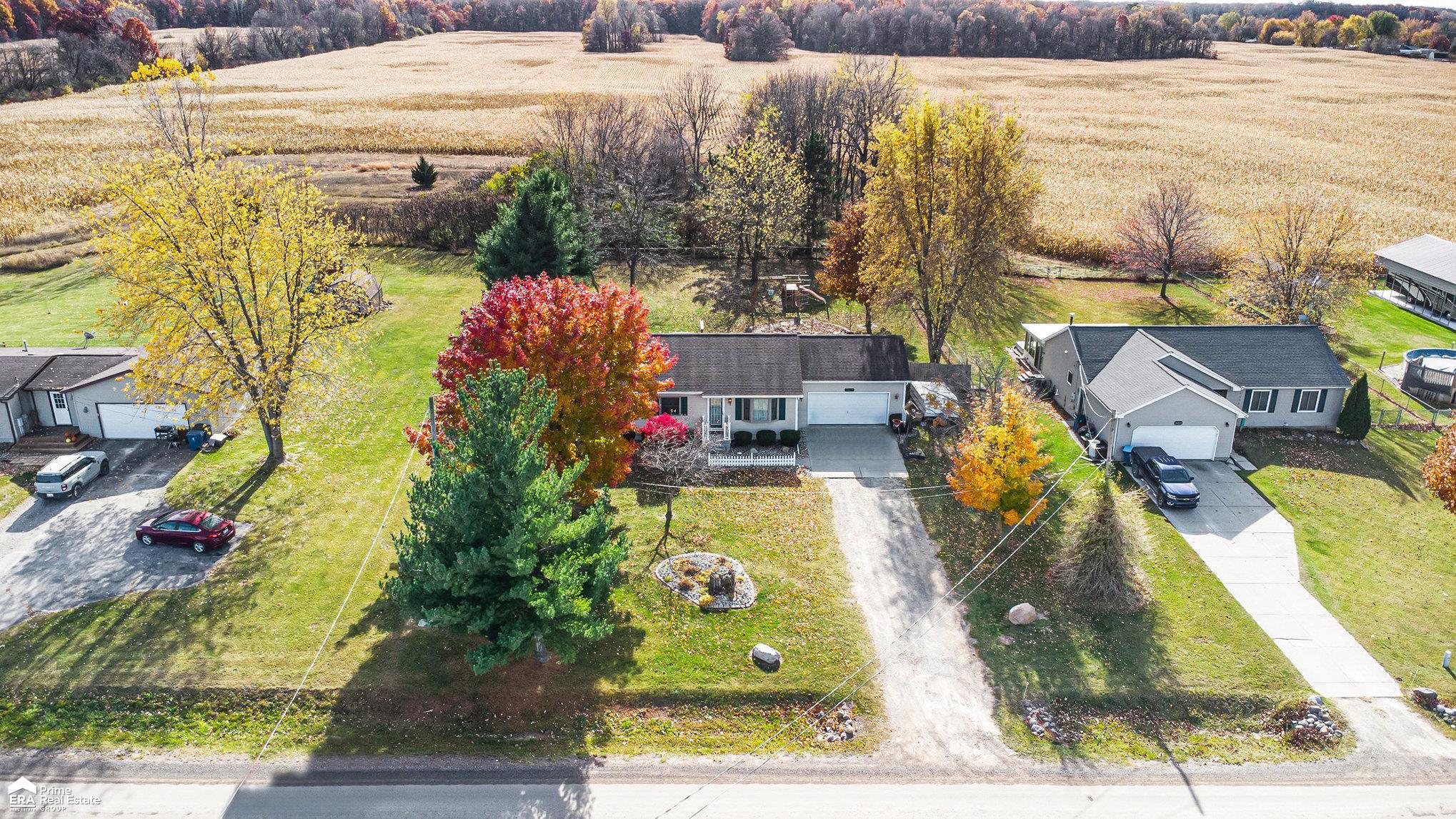 3413 Reid Road Swartz Creek, MI 48473 - Photo 3 of 43 50194253-6f030caa-8822-4bfc-ac94-6f0065c63d40.JPG