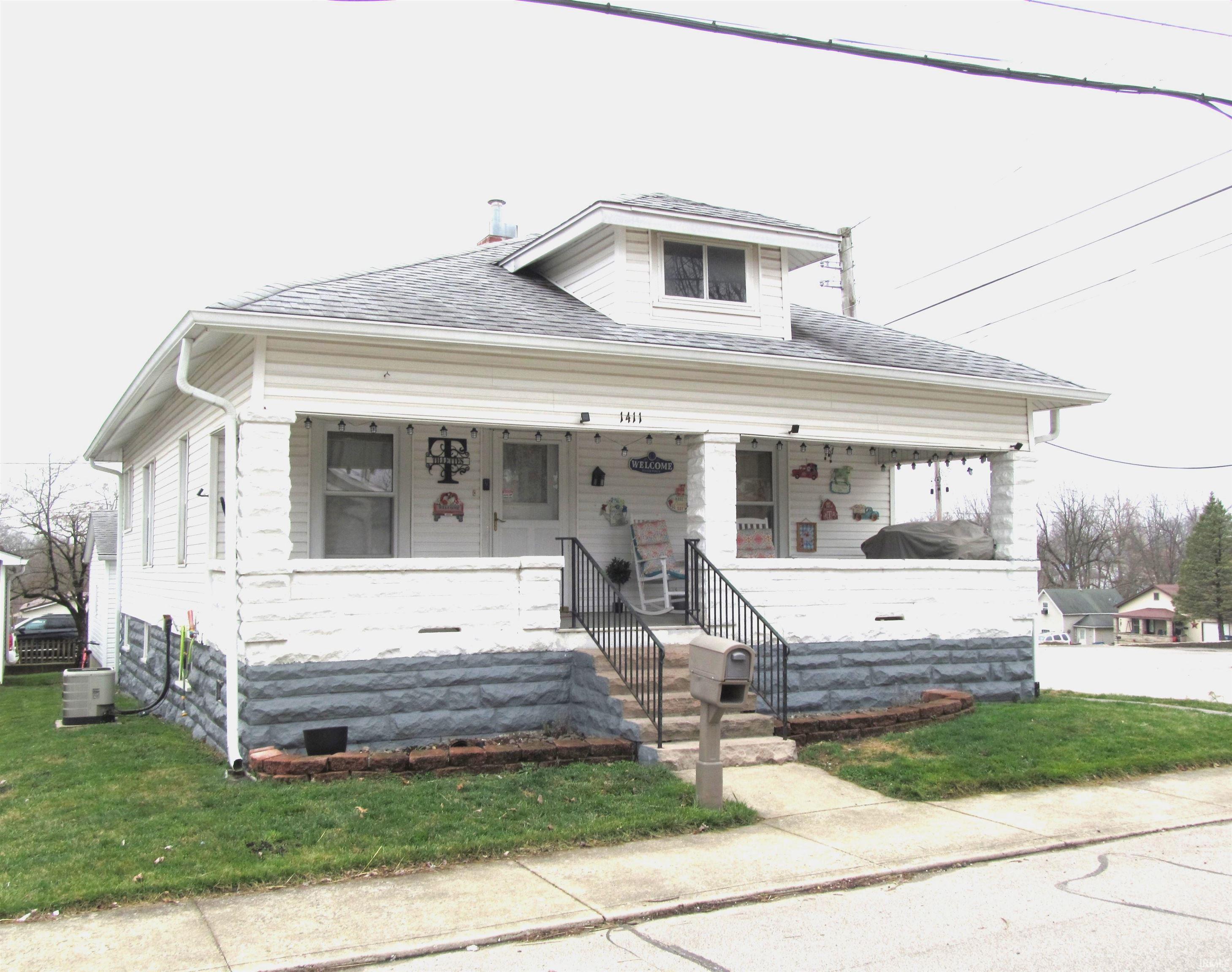 1411 R Street Bedford, IN 47421 - Photo 1 of 29 Gallery Image 1