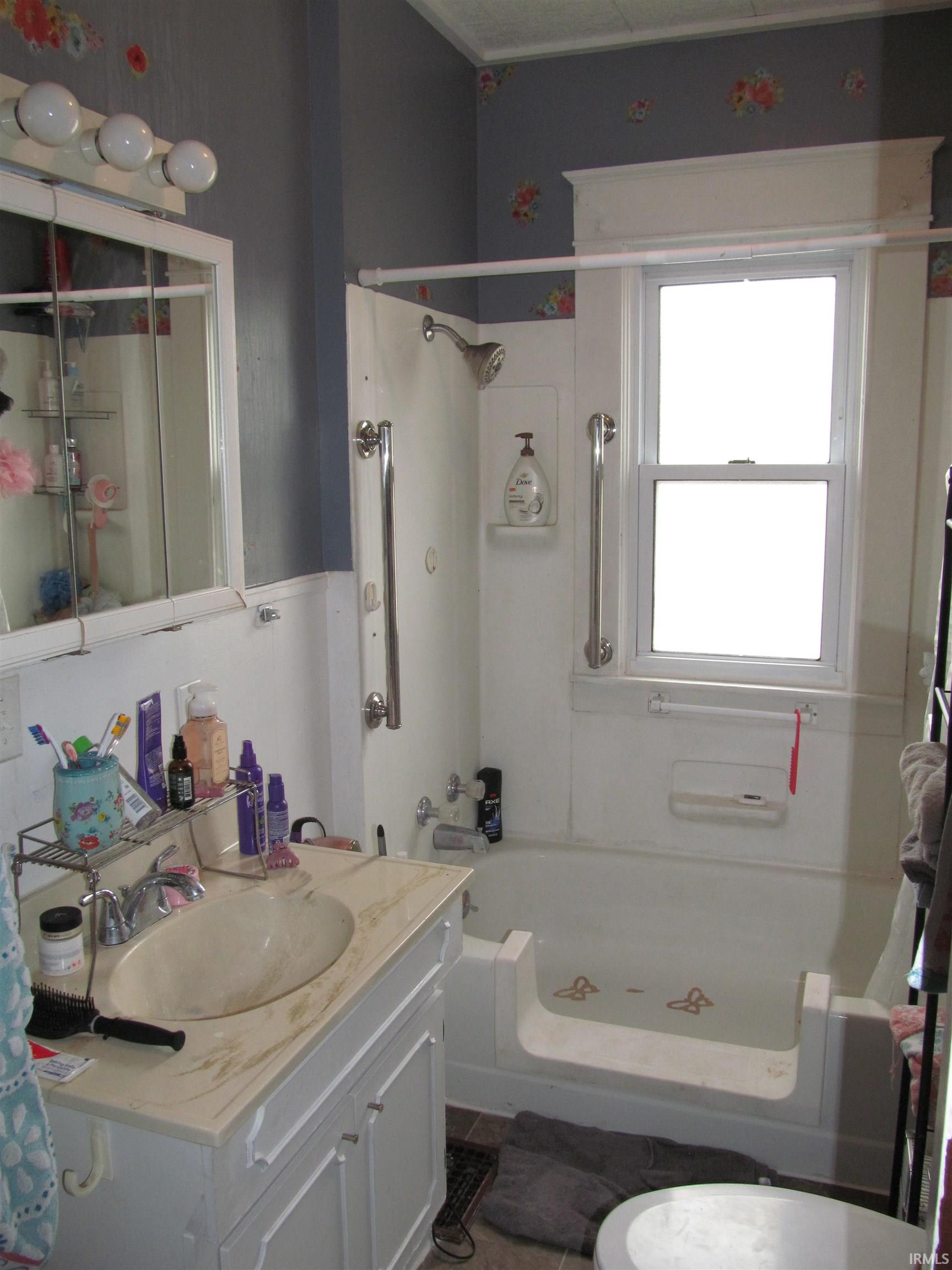 1411 R Street Bedford, IN 47421 - Photo 23 of 29 Gallery Image 23