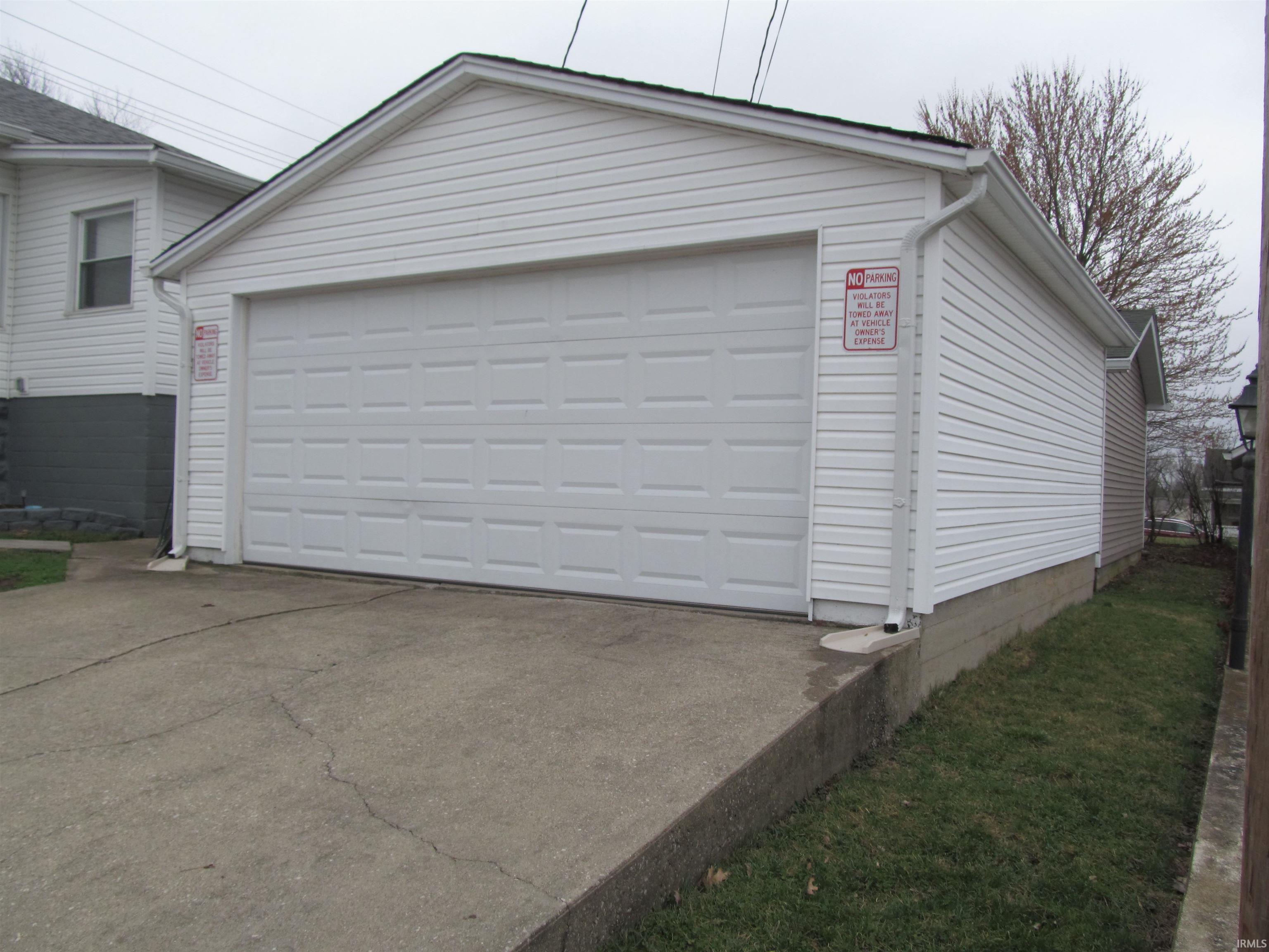 1411 R Street Bedford, IN 47421 - Photo 28 of 29 Gallery Image 28