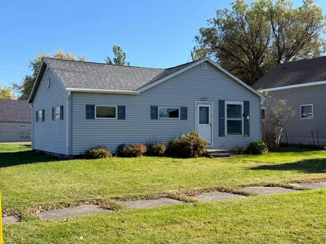 $110,000 | 1601 2nd Avenue East, International Falls, MN 56649