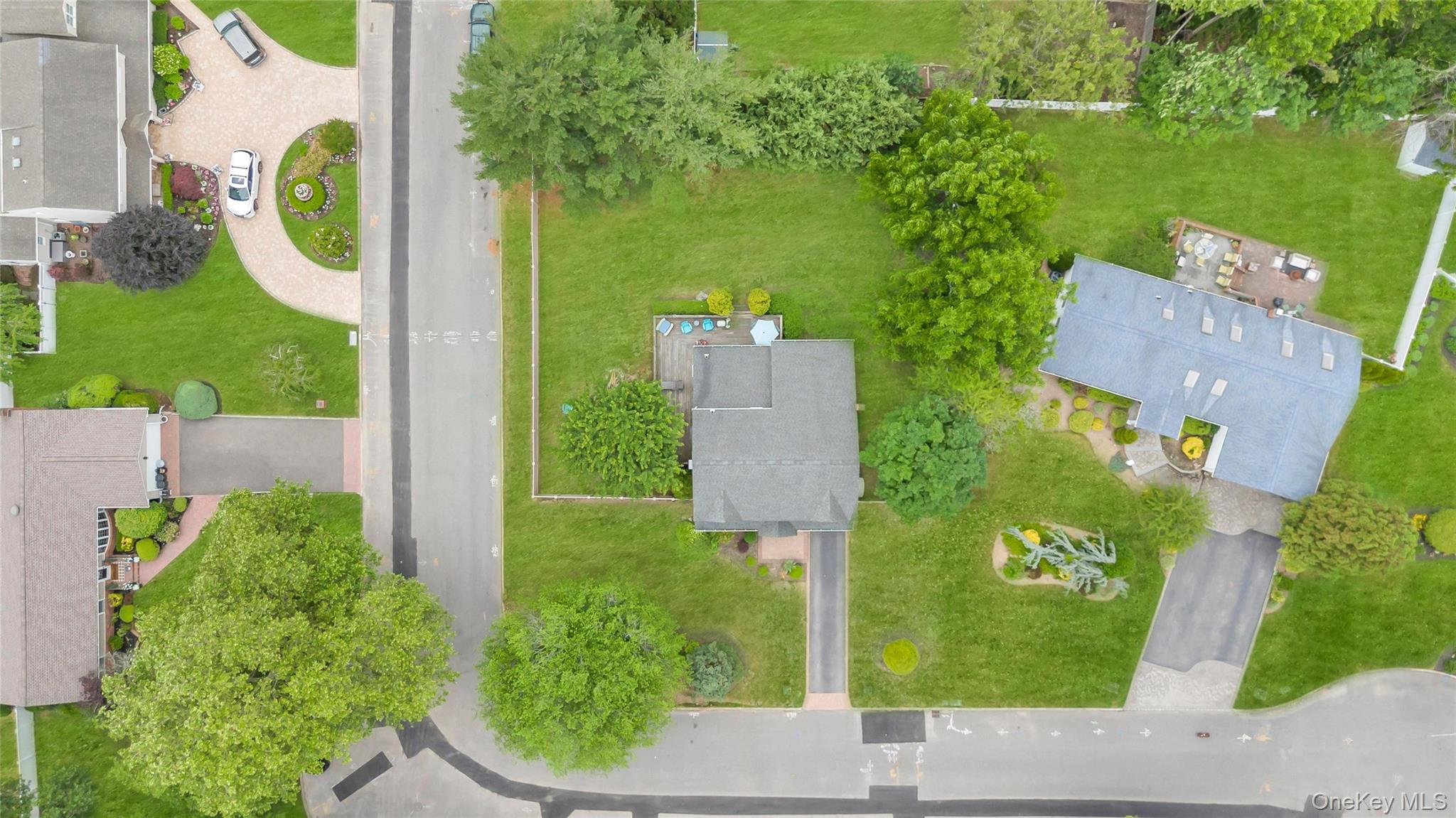 11 Ann Court North Babylon, NY 11703 - Photo 31 of 31