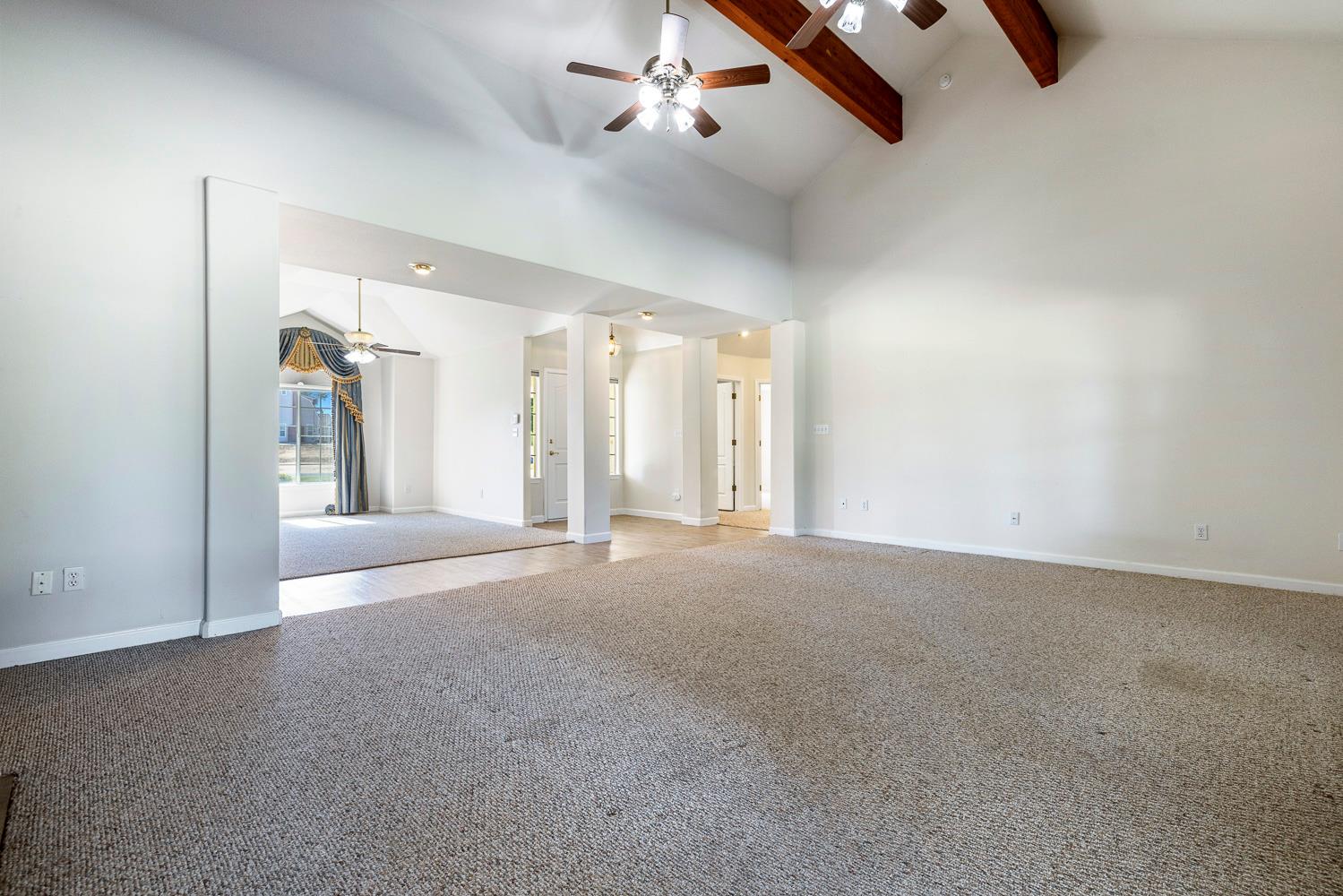 16673 La Canada Road Madera, CA 93636 - Photo 9 of 73