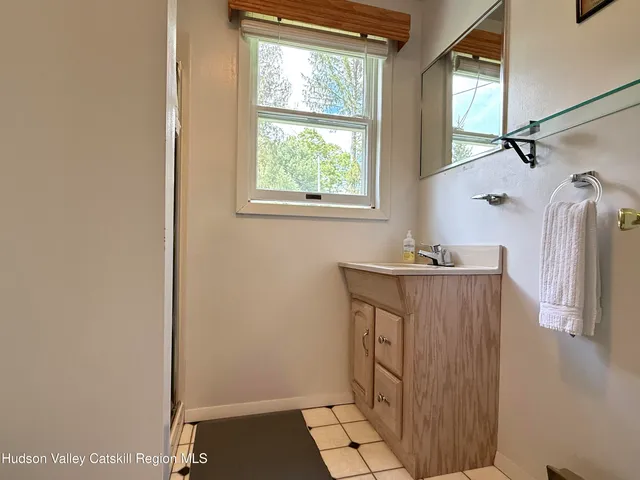 a view of a walk in closet