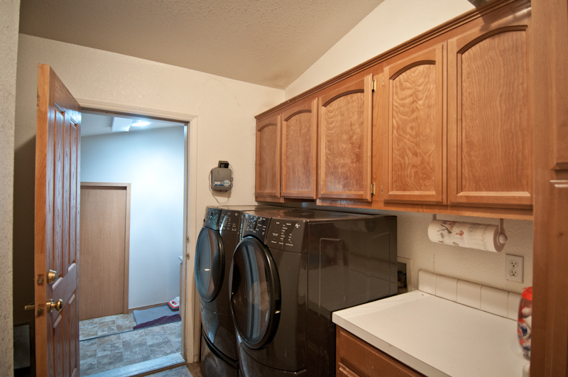 12608 Oak Run Road Oak Run, CA 96069 - Photo 31 of 53 Laundry Room