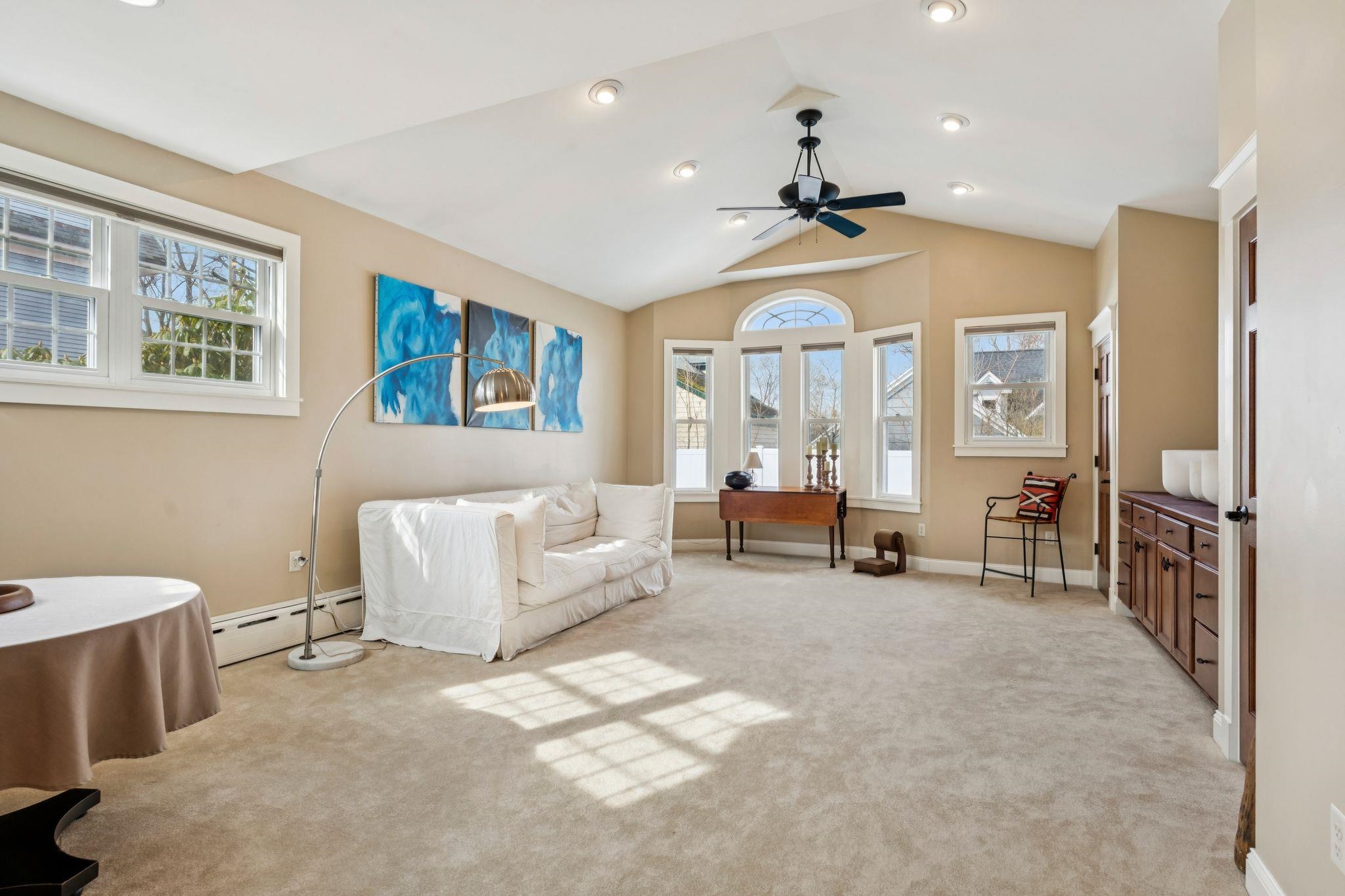 944 Chestnut Street Manchester, NH 03104 - Photo 17 of 49